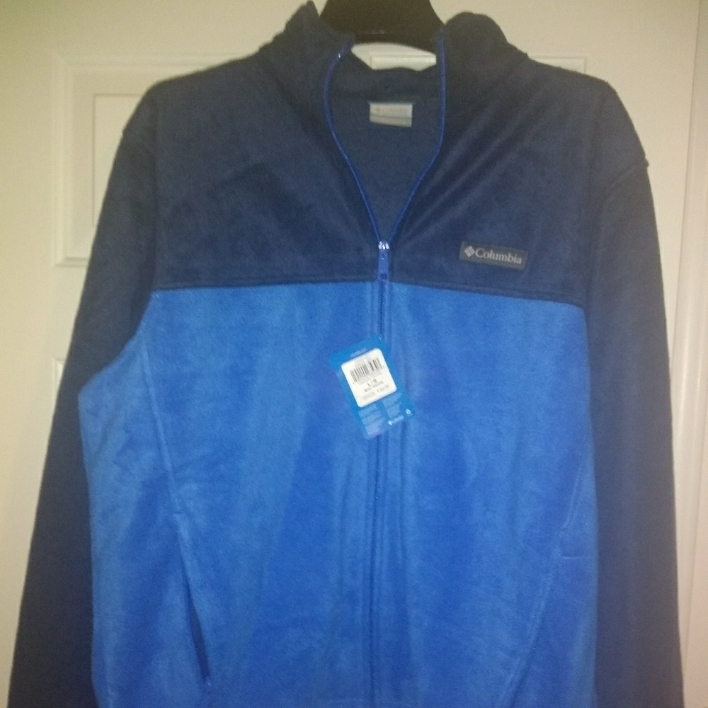 Mens Columbia fleece jacket. Size large.